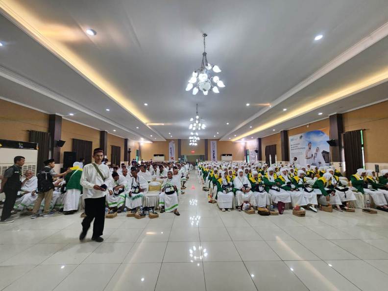 HAJI REGULER 2024 KLOTER 65 & 66 - Foto 399