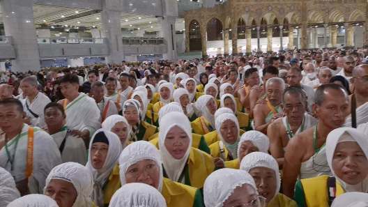 HAJI REGULER 2024 KLOTER 65 & 66 - Foto 351